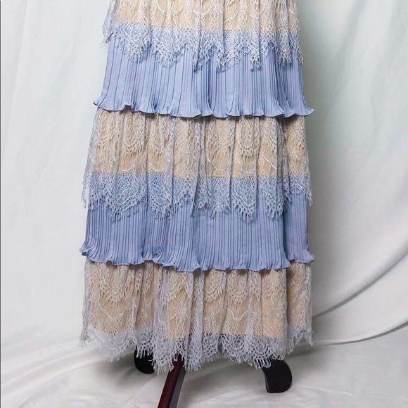 Stunning Ruffle Dress - Picture 7 of 7